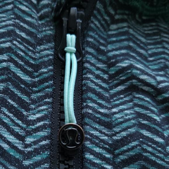 Lululemon Daily Practice Jacket - Picture 15 of 16